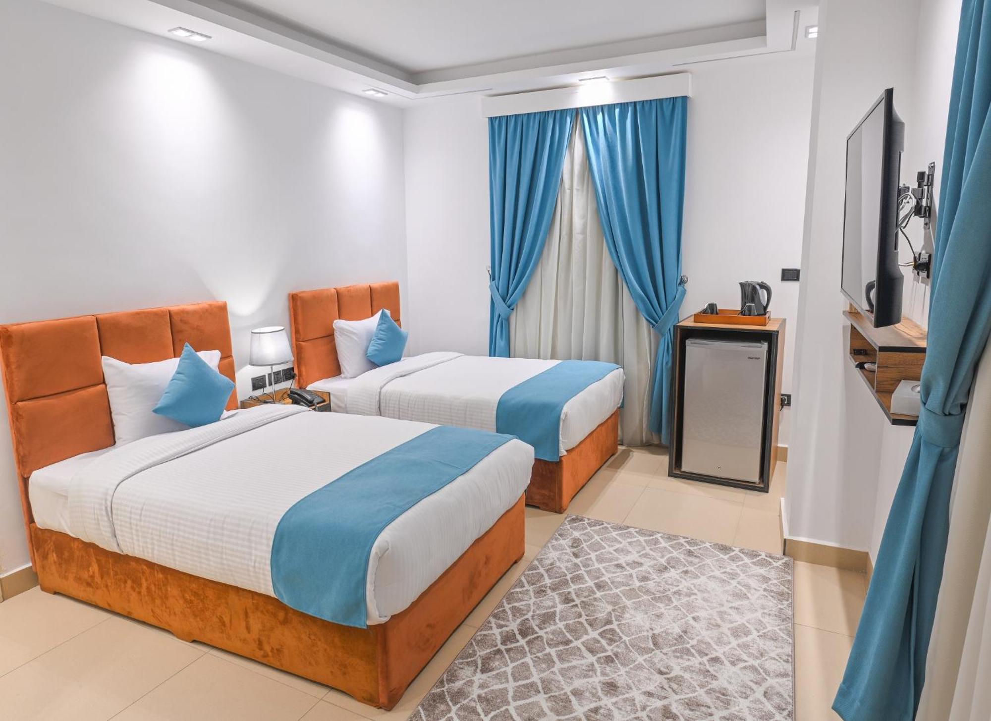 Pyramids Gem Plaza Hotel Kafret el-Gabal Kültér fotó