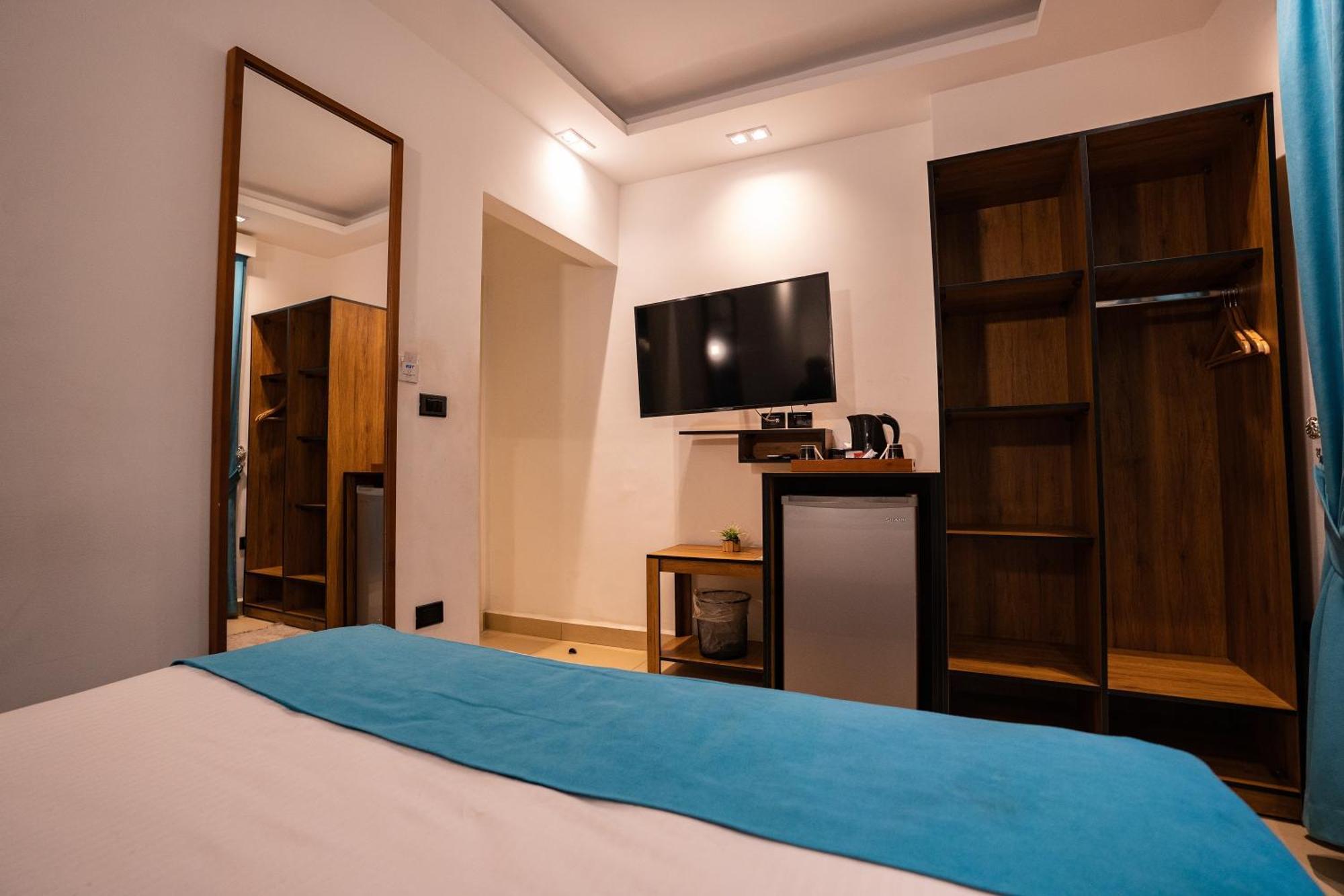 Pyramids Gem Plaza Hotel Kafret el-Gabal Kültér fotó