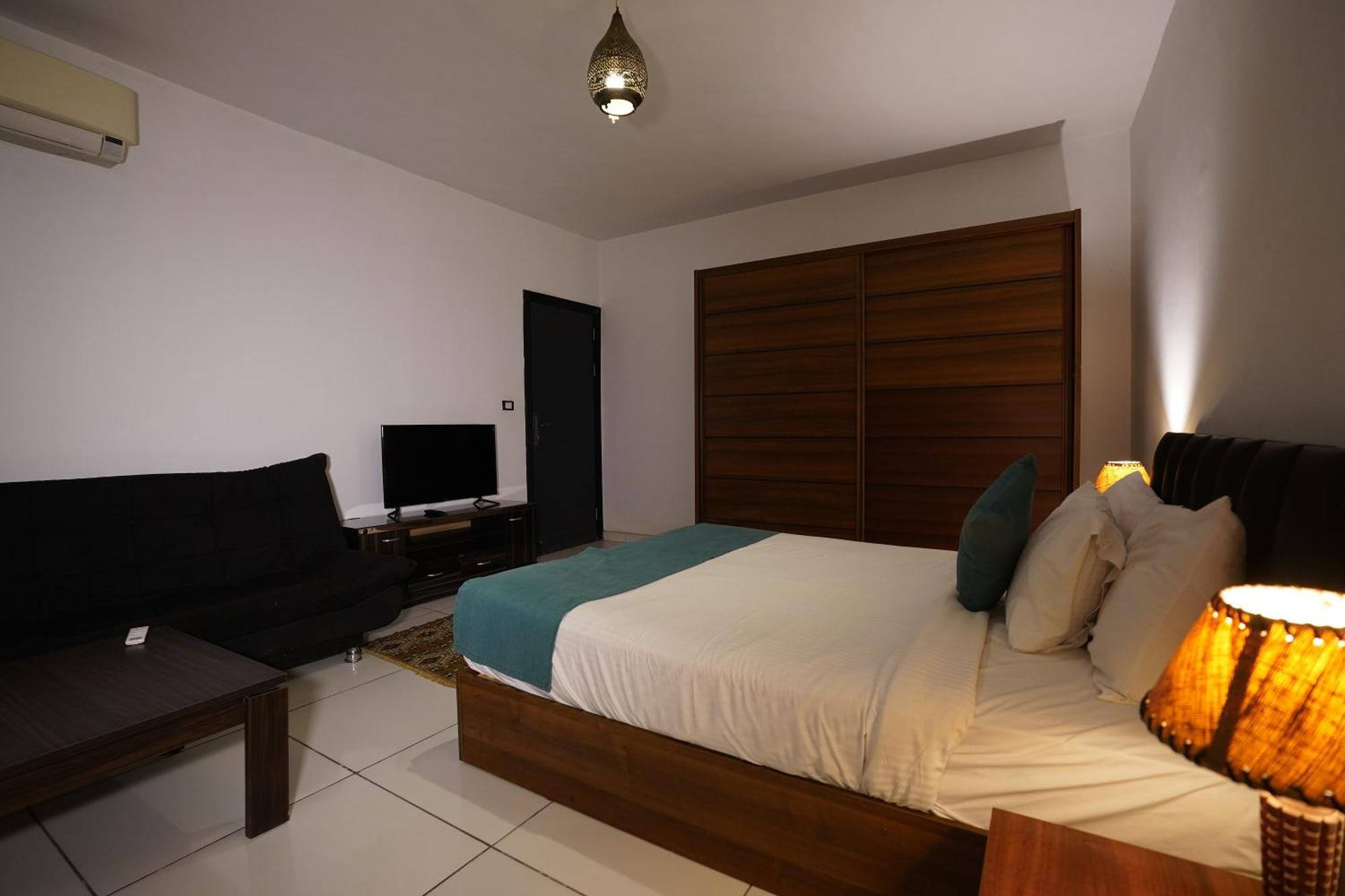 Pyramids Gem Plaza Hotel Kafret el-Gabal Kültér fotó