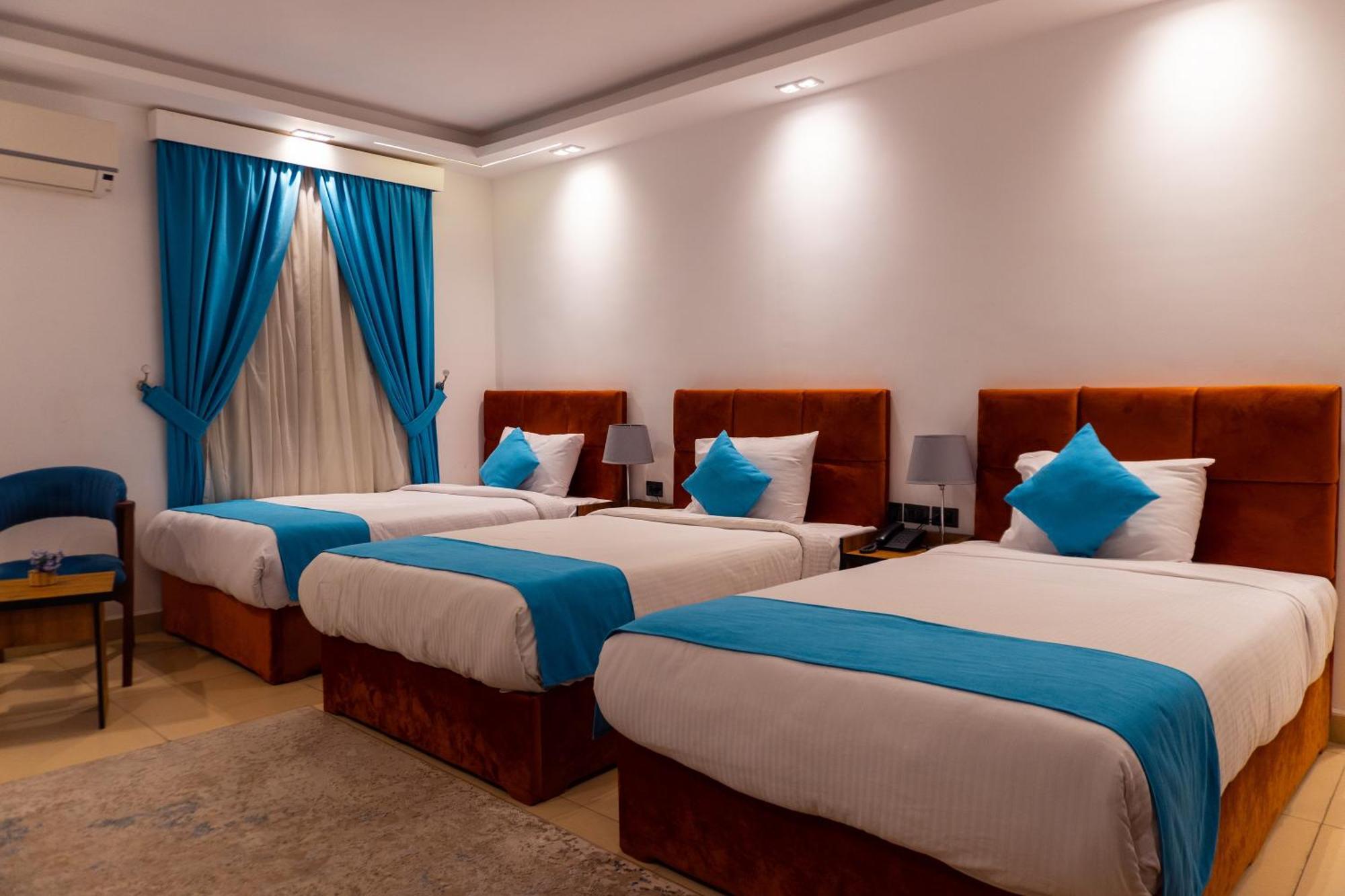 Pyramids Gem Plaza Hotel Kafret el-Gabal Kültér fotó